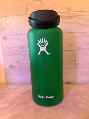 32 oz forest green hydro flask
